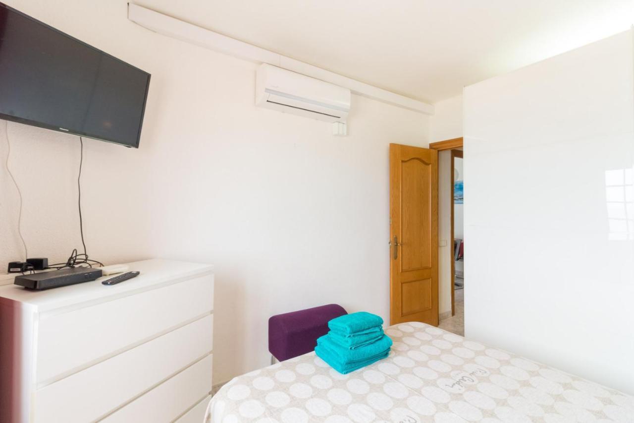 Apartment In Front Of The Beach Пинеда де Мар Екстериор снимка