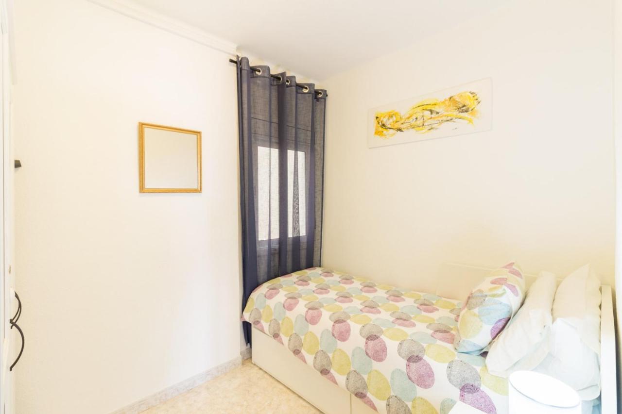 Apartment In Front Of The Beach Пинеда де Мар Екстериор снимка