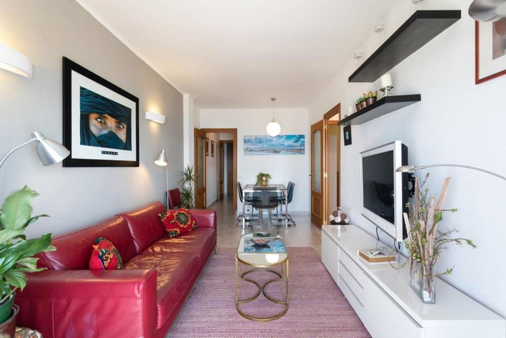 Apartment In Front Of The Beach Пинеда де Мар Екстериор снимка