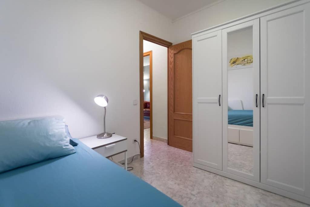 Apartment In Front Of The Beach Пинеда де Мар Екстериор снимка